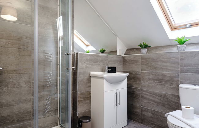 Whitchurch 2 Bedroom Flat near Hospital - Foto 22