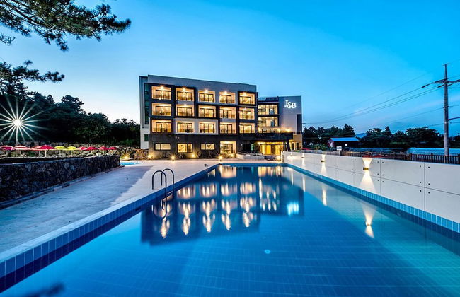 JnB Family Hotel - Photo 70