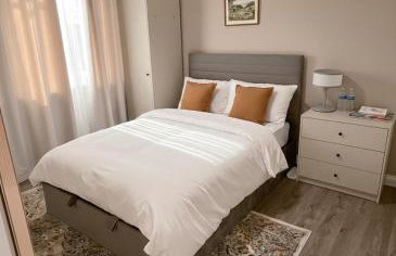 Traditional meets Modern, steps to local shops - Foto 3