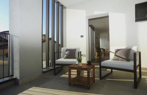 Black & White Studios - Photo 27