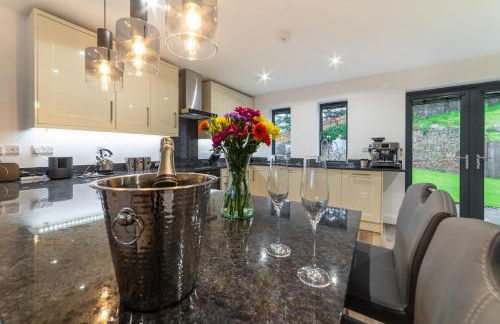 Gardd Y Llys Luxurious Family Retreat with amazing views - Foto 7