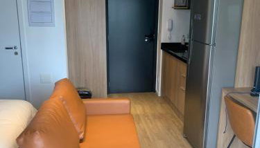 LINDO Studio na Vila Mariana OL 1010 Metrô Sta Cruz - Foto 3, wardrobe, minibar