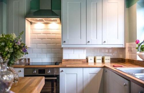 Large Country Cottage, Sleeps 8 - Spa Facilities, Garden Bar, Catering Services, Free Parking, Nature Reserve, Hen Parties - Foto 20