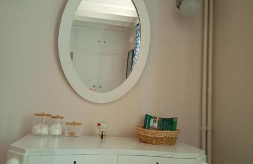 Peculiar Garden Apartment - Photo 15