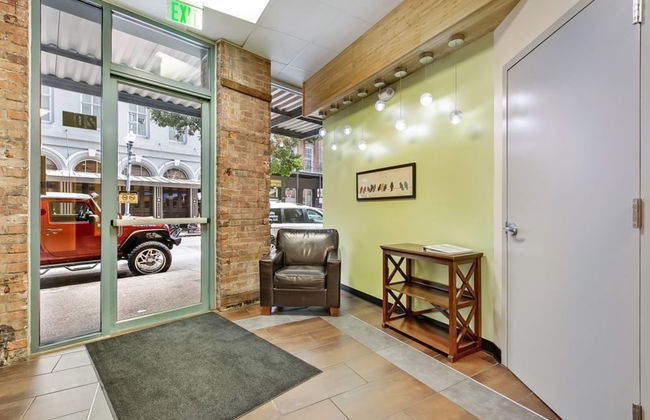 Merchant Lofts Comfy Condos – Walk Everywhere - Foto 42