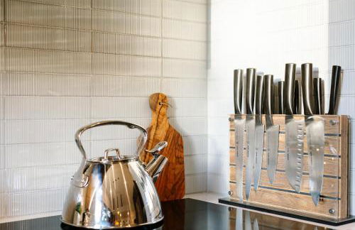 30-Day Minimum Boulder Bright & Modern Private 1BR 2BA ADU - Photo 9