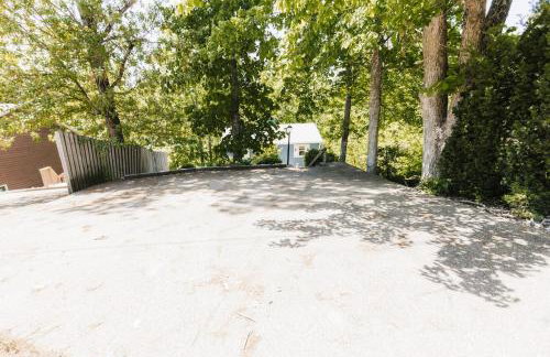 Little blue house on the lake - Photo 17