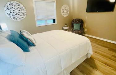 EastGate 4A Cozy family retreat close to downtown Hammond - Foto 32