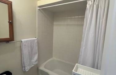 Large Studio LIGHT & VIEWS - Beautiful with Deck - Message Direct - Foto 10