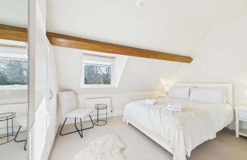 Romantic Cottage in the Cotswolds with Private Parking and WiFi - Foto 10