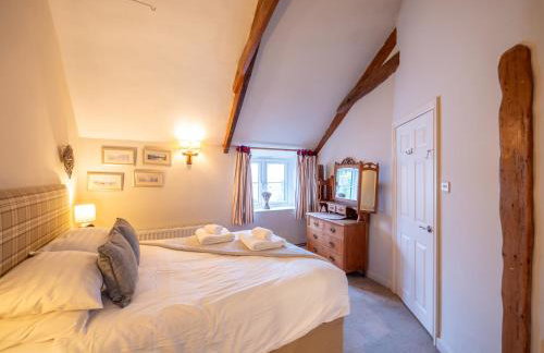 Charming Cottage near Dartmouth with Log Burner - Photo 18