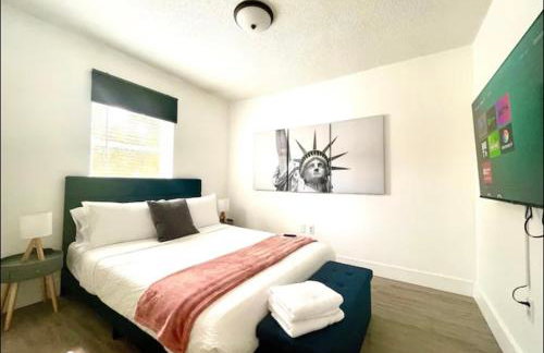 Miami International Airport 2 - Photo 2