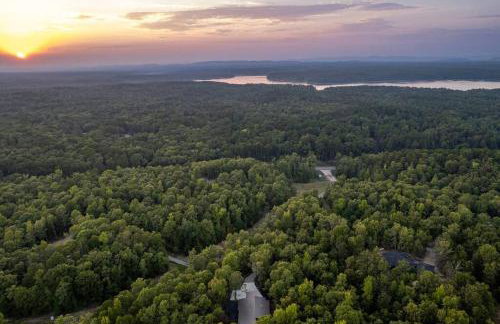 Lake Ouachita's Luxury Lake House - Foto 22