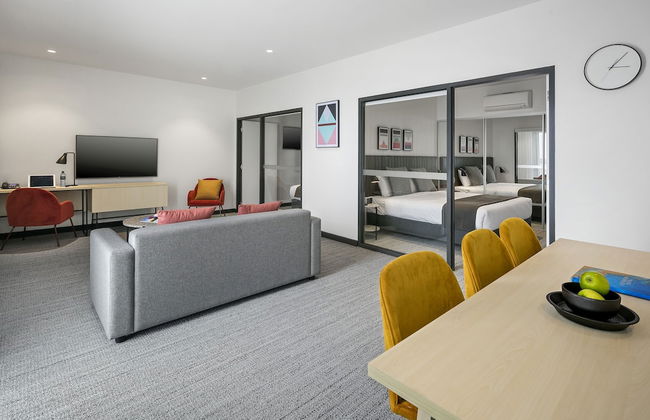 Quest Notting Hill - Photo 1