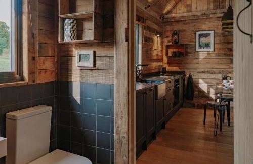 Woolly Wood Cabins - Nant - Photo 8