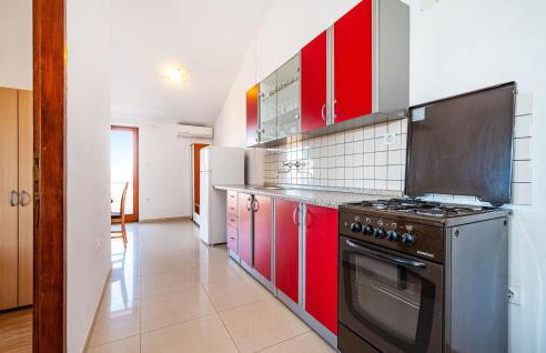 Cozy Apartment In Nevidane With Kitchen - Foto 6