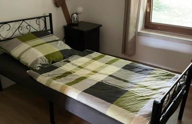 Neu renoviert: 11 Zimmer mit großer Wohnküche, mitten in der Natur - Foto 14