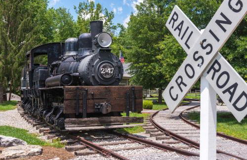 Pool and Riverfront! Couples Retreat in Smoky Mtns - Foto 34