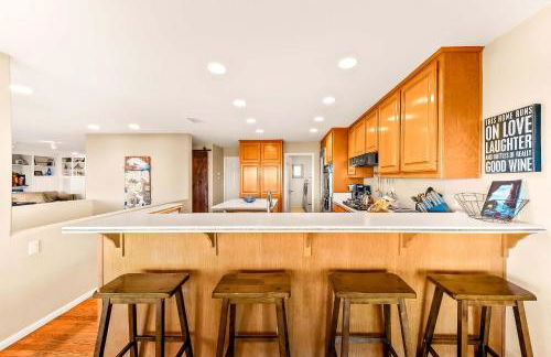 Spacious Beautiful Home with Stunning Bay Views - Foto 20