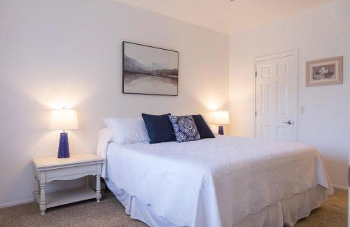 Modern Retreat in Ahwatukee Heated Pool Spa Gym - Foto 14