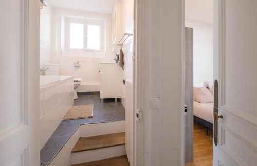 Eiffel Tower View 3BR Balcony - Foto 10