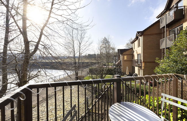 JOIVY Bright 3-Bed Flat Overlooking The Clyde - Foto 38