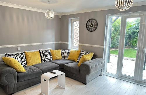 Modern 3 bed House with two bathrooms! Free parking! - Foto 6