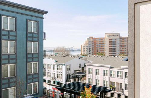 Blueground Emeryville pool nr Bay Street Park SFO-1987 - Foto 7