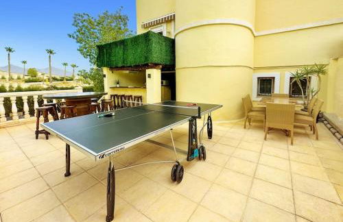 6 Bedroom Luxury Villa, Jacuzzi & heated pool 18 guests - Foto 5