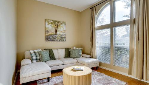 Family Getaway with Fenced Yard in Haltom City! - Foto 4