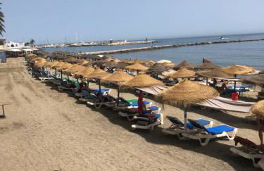 Central Marbella 2nd Line - 1 Bedroom Apartment - A Home from Home - Photo 23