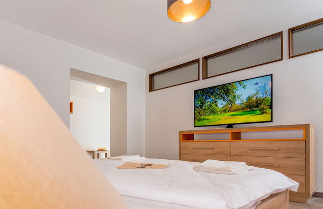 Casa Nicolae Luxury Suites - Photo 35