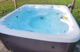 Ridgetop Hideaway 12-Guest Oasis with Hot Tub & Epic Views Near Winery Tours & Trails - Pets are allowed by request - Foto 3