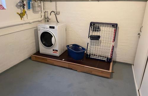 Family House - Photo 27