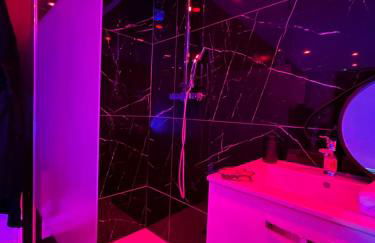 MJ Lust Room, centre var proche Verdon, cotignac, ambiance romantique - Foto 10