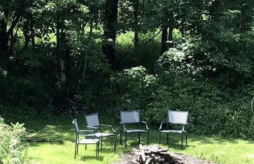 Cozy Cabin near Lake Ontario Ideal for a Family Retreat - Photo 5