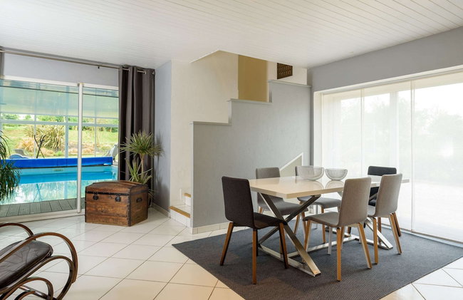 Peaceful Holiday Home in Plouguin With Indoor Pool - Foto 121