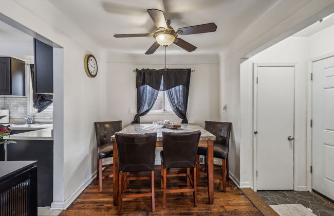 Queen G2 Mansion 3 Bedroom Home by RedAwning - Foto 18