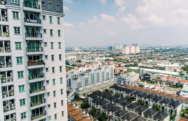 Elegant And Spacious 2Br At Frenchwalk Apartment Near Moi - Foto 14