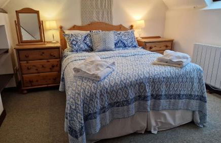 Hayloft Cottage - Dog Friendly With Private Garden - Photo 1