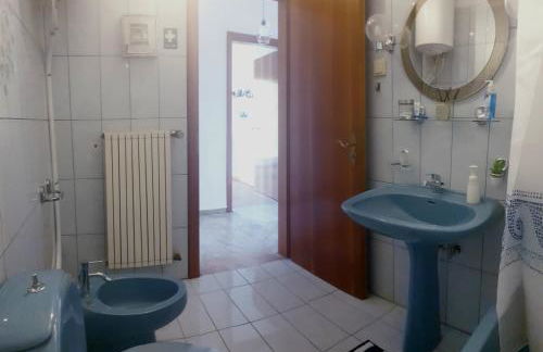 Low-Budget Cozy 3 Bedroom Apt - Foto 13