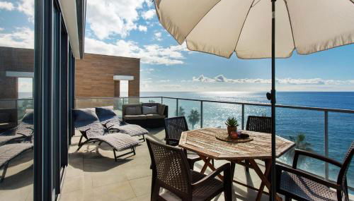 The Wave House - Seaside Haven - Photo 2