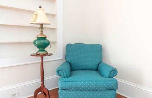 Midcentury Modern - central location to all - Foto 32