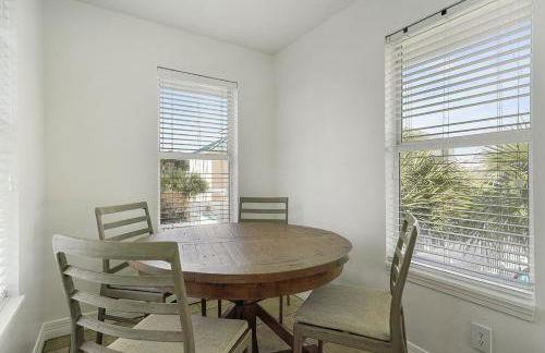 Lazy Bones - Vacation Home Near the Beach with Private Pool & Golf Cart - Foto 44