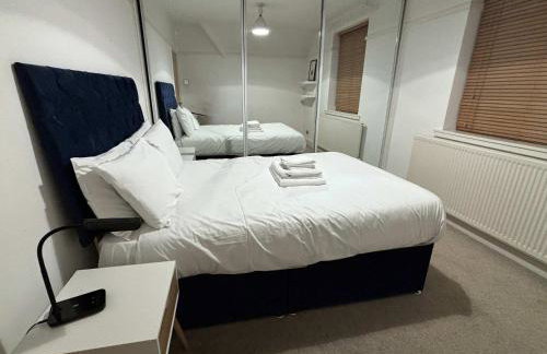 Large Home near Edgbaston Stadium, UOB & QE hospital sleeps 6 - Foto 46