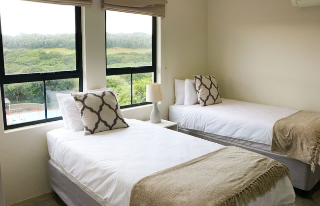 Apartments on The Eighteenth - Photo 9