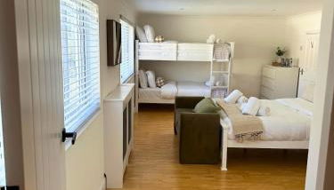 Charmandene - Luxury 5 Bed with Pool and Gated Parking - Foto 3, towels