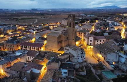 Maravillosa casa con piscina en un pueblo único, Artajona - Navarra - Foto 38