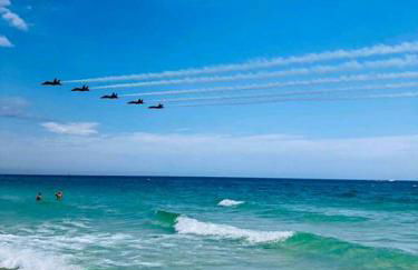 Downtown, Bay Views, Fish Market, and Blue Angels! - Foto 40