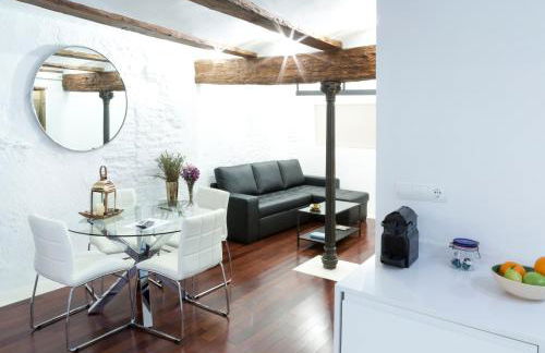 Apartments Downtown Valencia - Photo 14